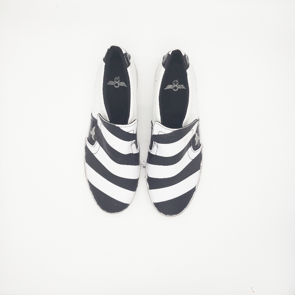 CREATIVE RECREATION Black & White Slip On Sneakers Size 9